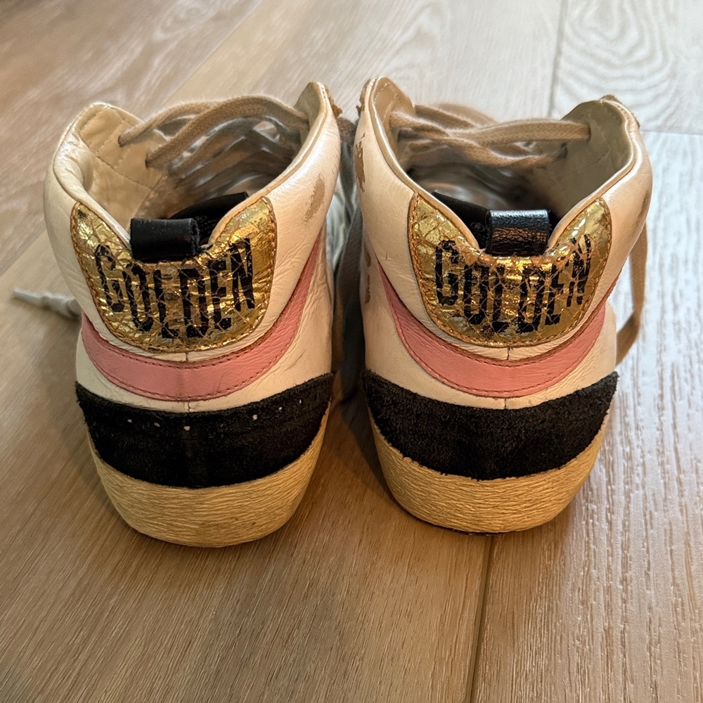 Golden Goose White and Gold Star Sneakers - Picture 2 of 4